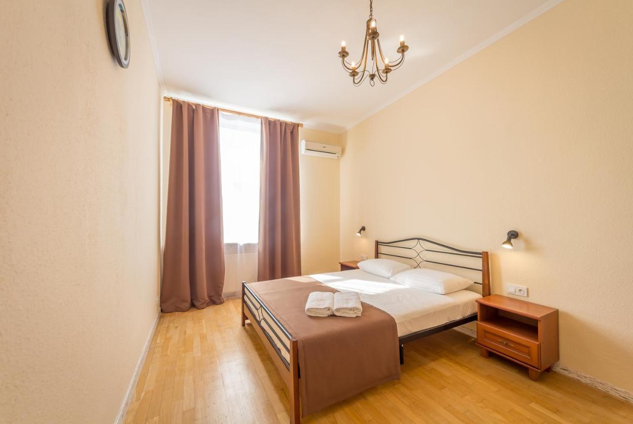 Central Apartments On Khreschatyk Kiev Luaran gambar