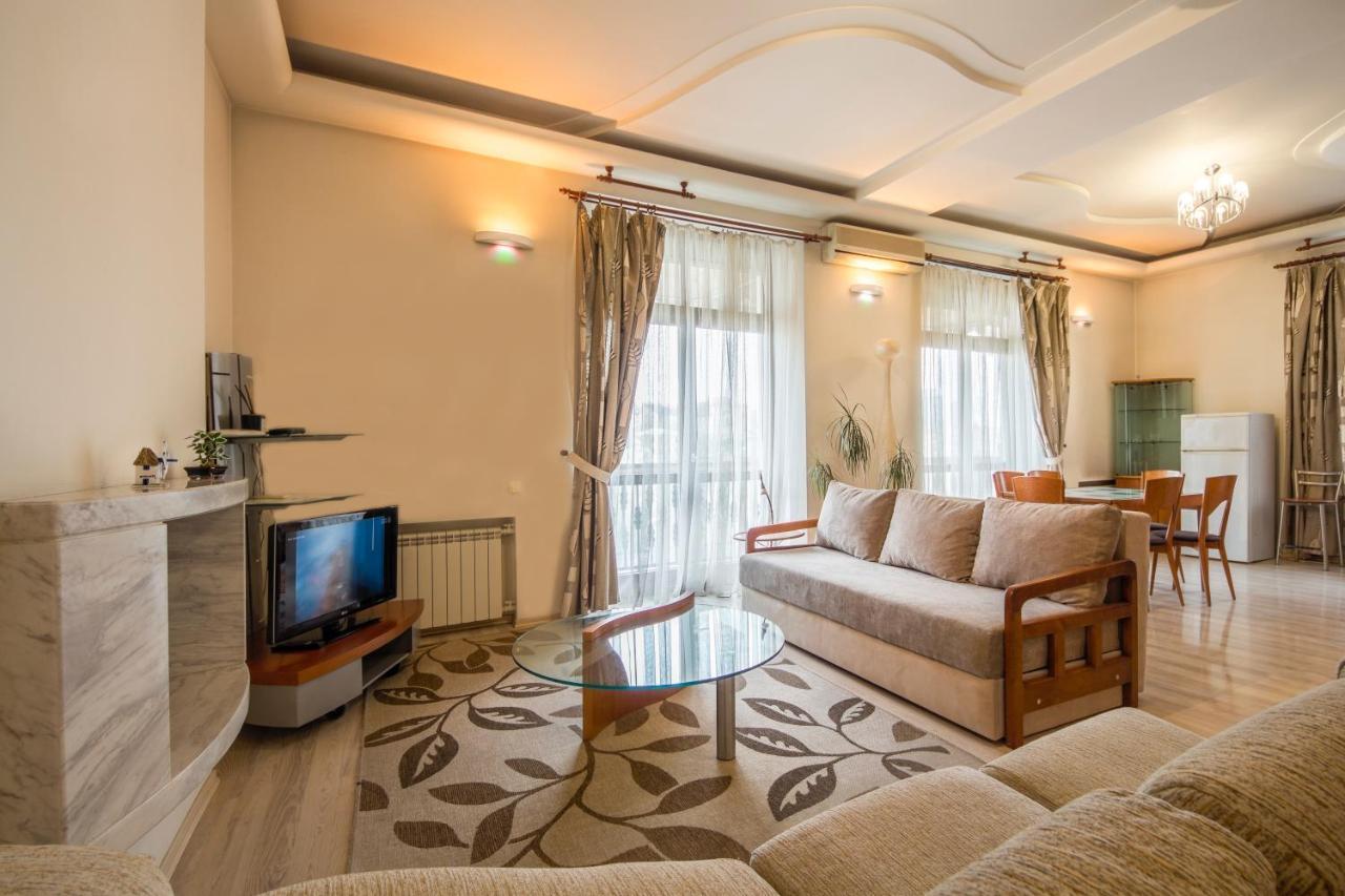Central Apartments On Khreschatyk Kiev Luaran gambar